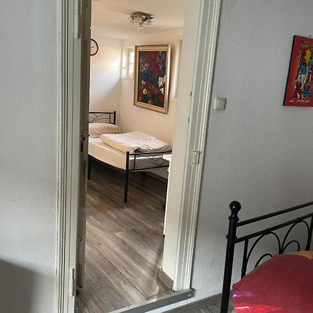 Gaestehaus Linden -Zweibettzimmer Zewnętrze zdjęcie