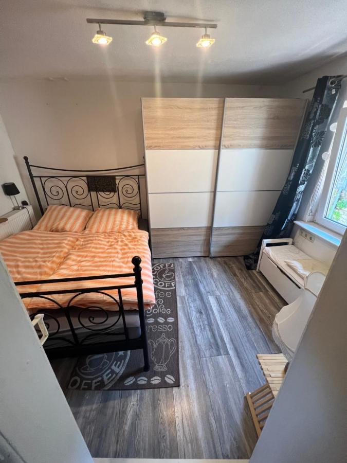 Gaestehaus Linden -Zweibettzimmer Zewnętrze zdjęcie