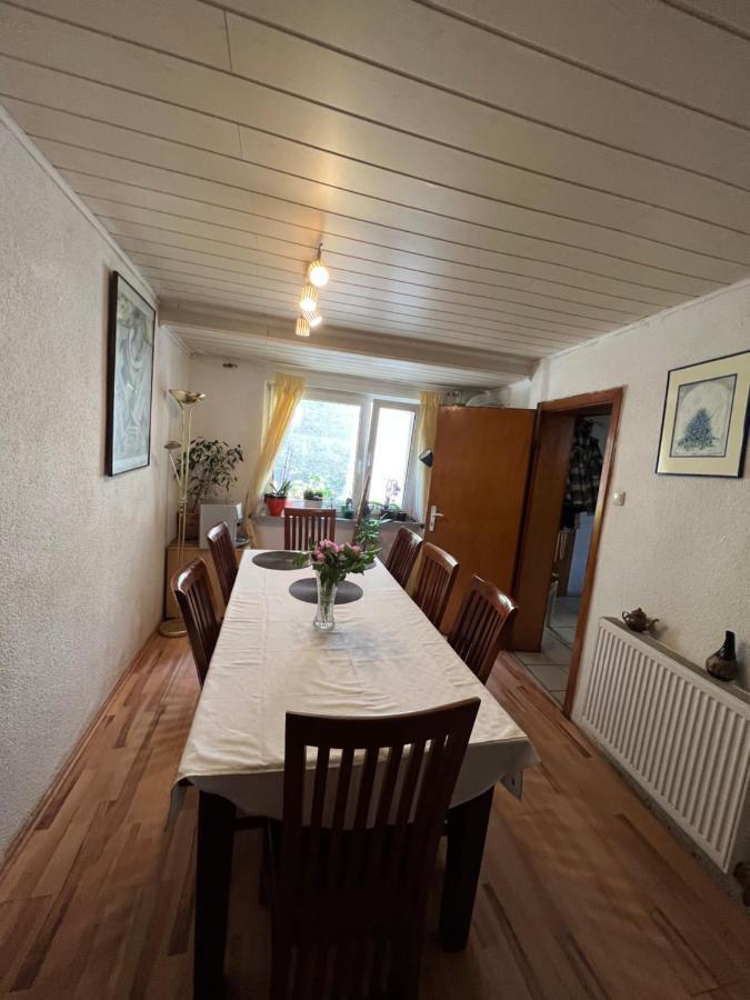 Gaestehaus Linden -Zweibettzimmer Zewnętrze zdjęcie