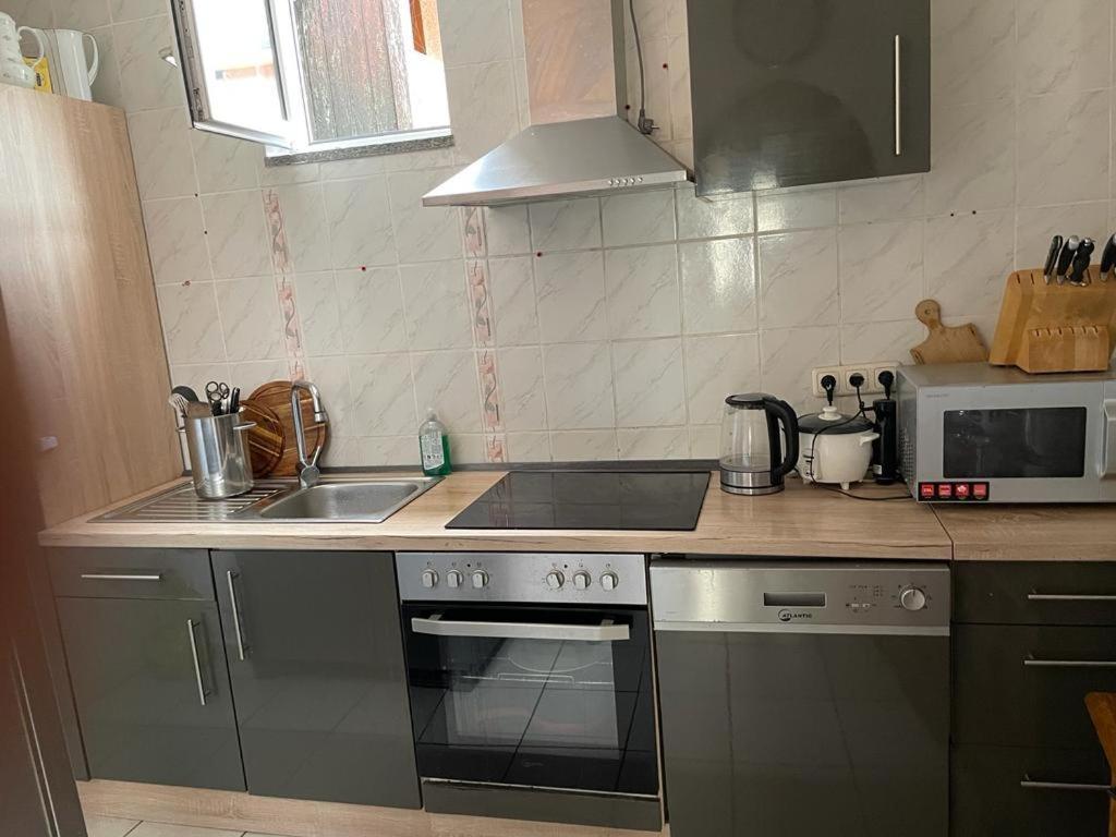Gaestehaus Linden -Zweibettzimmer Zewnętrze zdjęcie