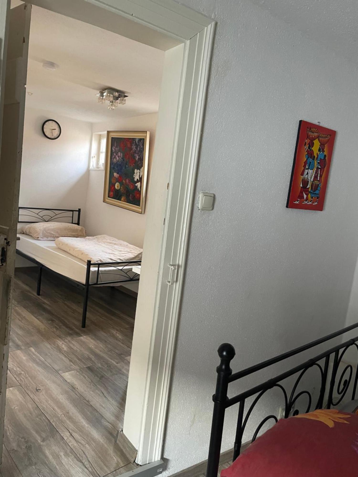 Gaestehaus Linden -Zweibettzimmer Zewnętrze zdjęcie
